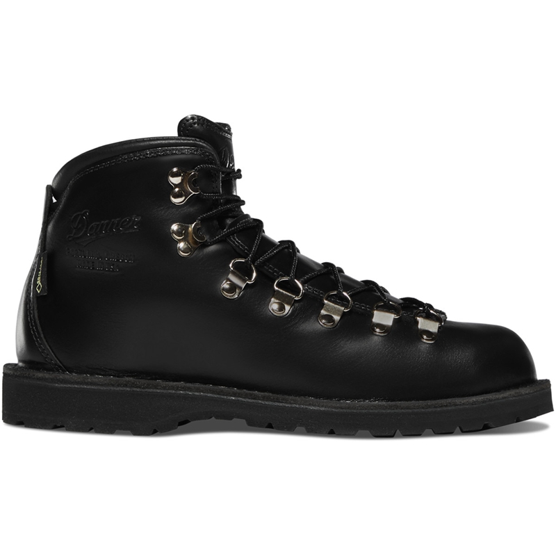 Black Men's Danner Mountain Pass Hiking Boots | YWADJKQ-04