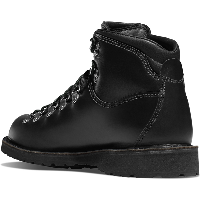 Black Men's Danner Mountain Pass Hiking Boots | YWADJKQ-04