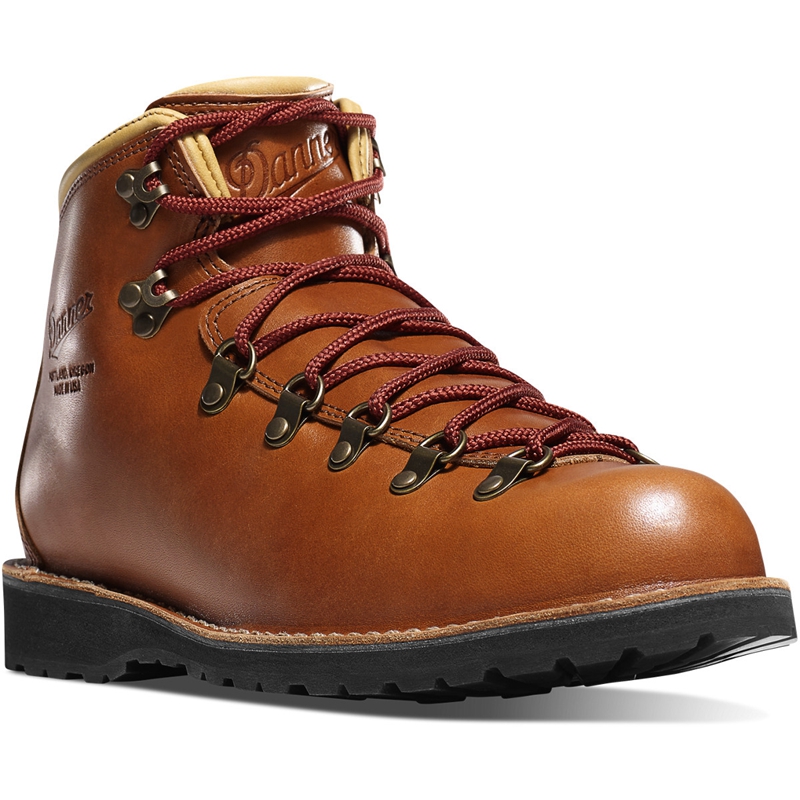 Brown Men's Danner Mountain Pass Hiking Boots | FQIABUC-17