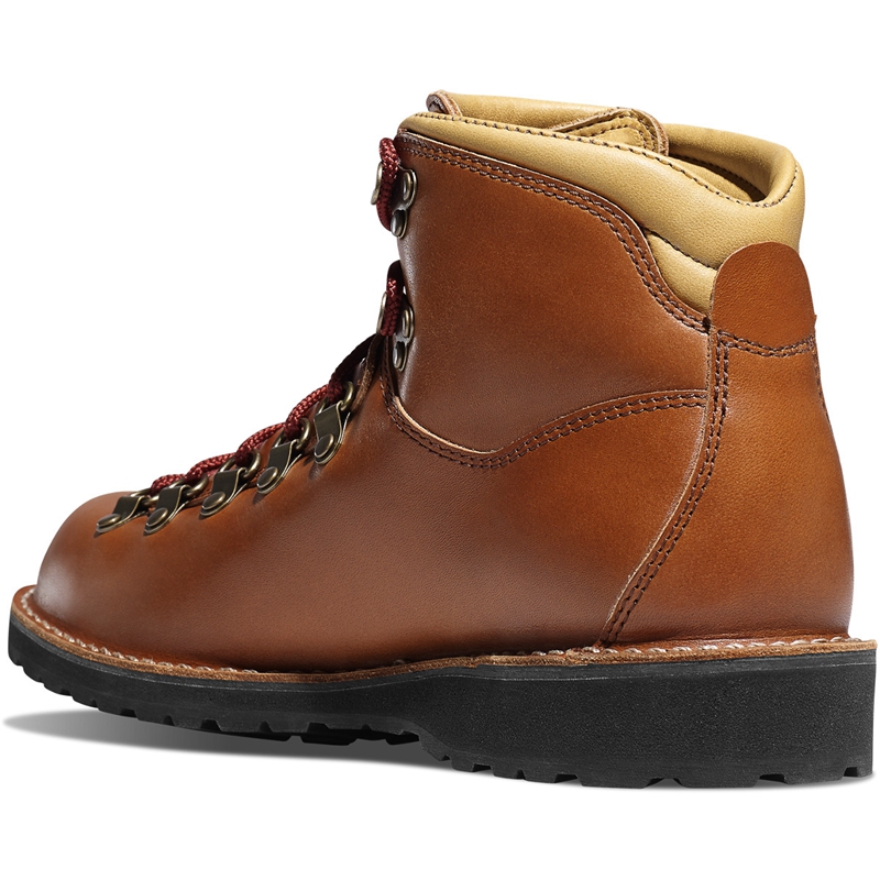 Brown Men's Danner Mountain Pass Hunting Boots | AZNSBFU-87