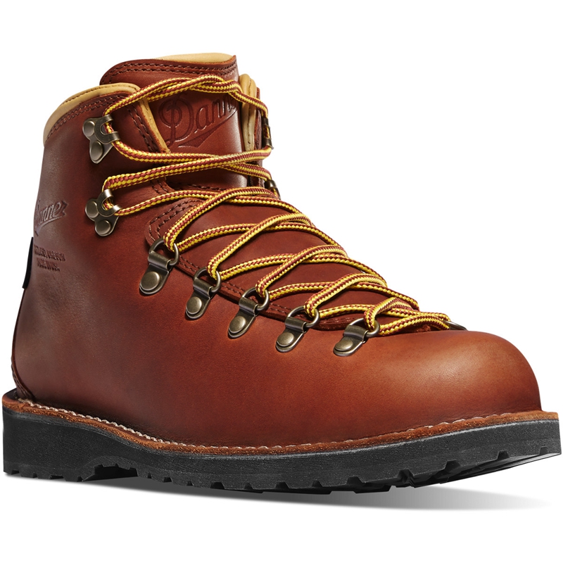 Brown Women's Danner Mountain Pass Hiking Boots | VTKFCWH-64